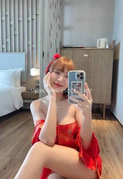 Melbourne escorts julia