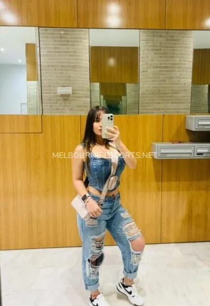 Melbourne escorts Kira
