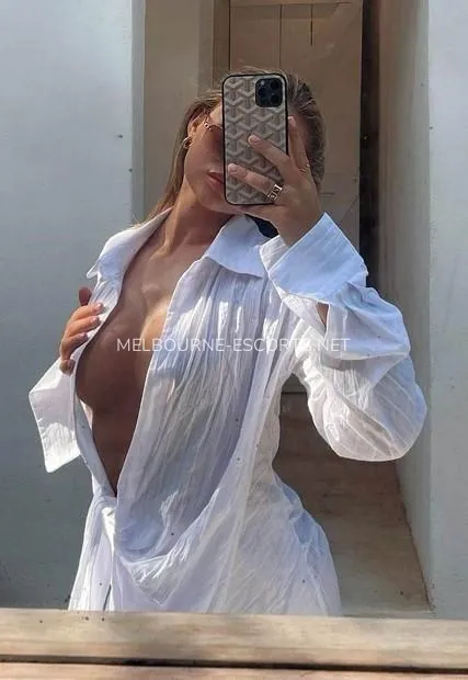 Melbourne escorts Nieves — 2