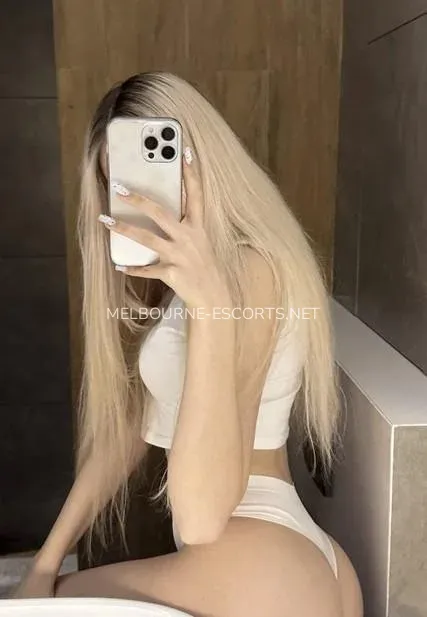 Melbourne escorts Sadie — 3