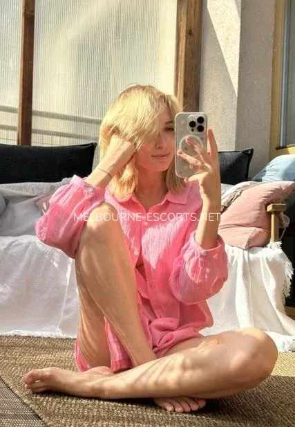 Melbourne escorts Riley — 1